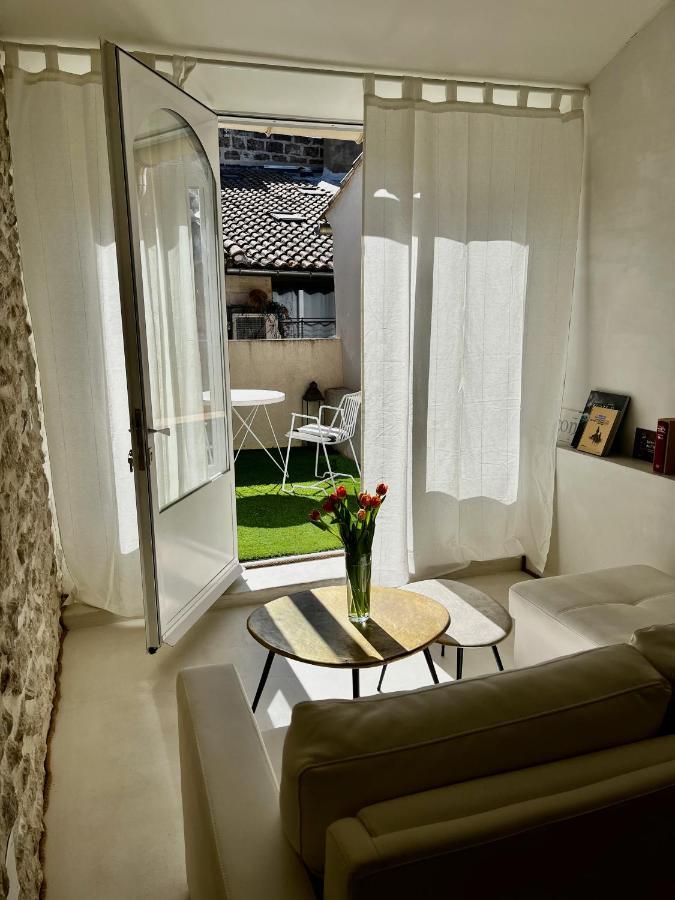 Saint-Rémy-de-Provence La Maison Plume, Appart Boutique מראה חיצוני תמונה