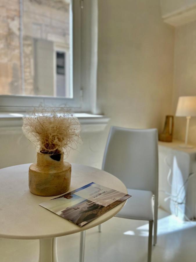 Saint-Rémy-de-Provence La Maison Plume, Appart Boutique מראה חיצוני תמונה