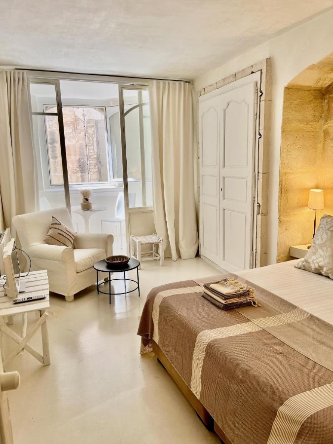 Saint-Rémy-de-Provence La Maison Plume, Appart Boutique מראה חיצוני תמונה
