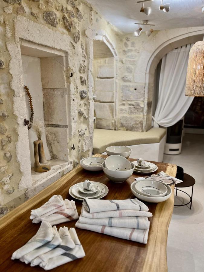 Saint-Rémy-de-Provence La Maison Plume, Appart Boutique מראה חיצוני תמונה