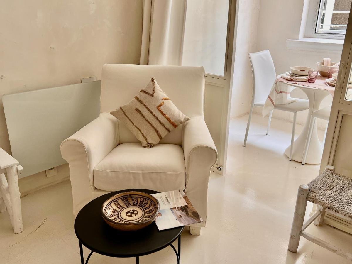 Saint-Rémy-de-Provence La Maison Plume, Appart Boutique מראה חיצוני תמונה