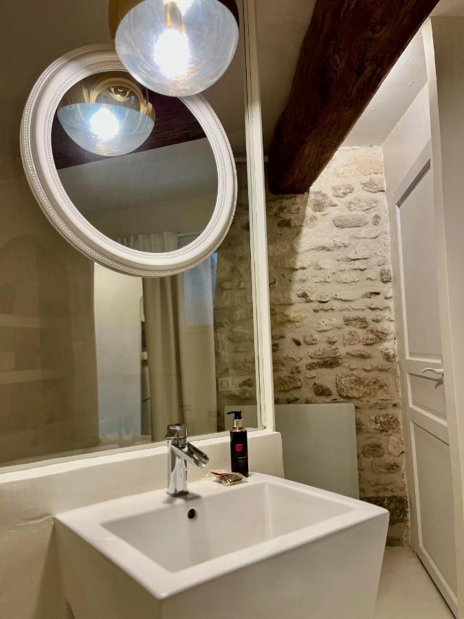 Saint-Rémy-de-Provence La Maison Plume, Appart Boutique מראה חיצוני תמונה