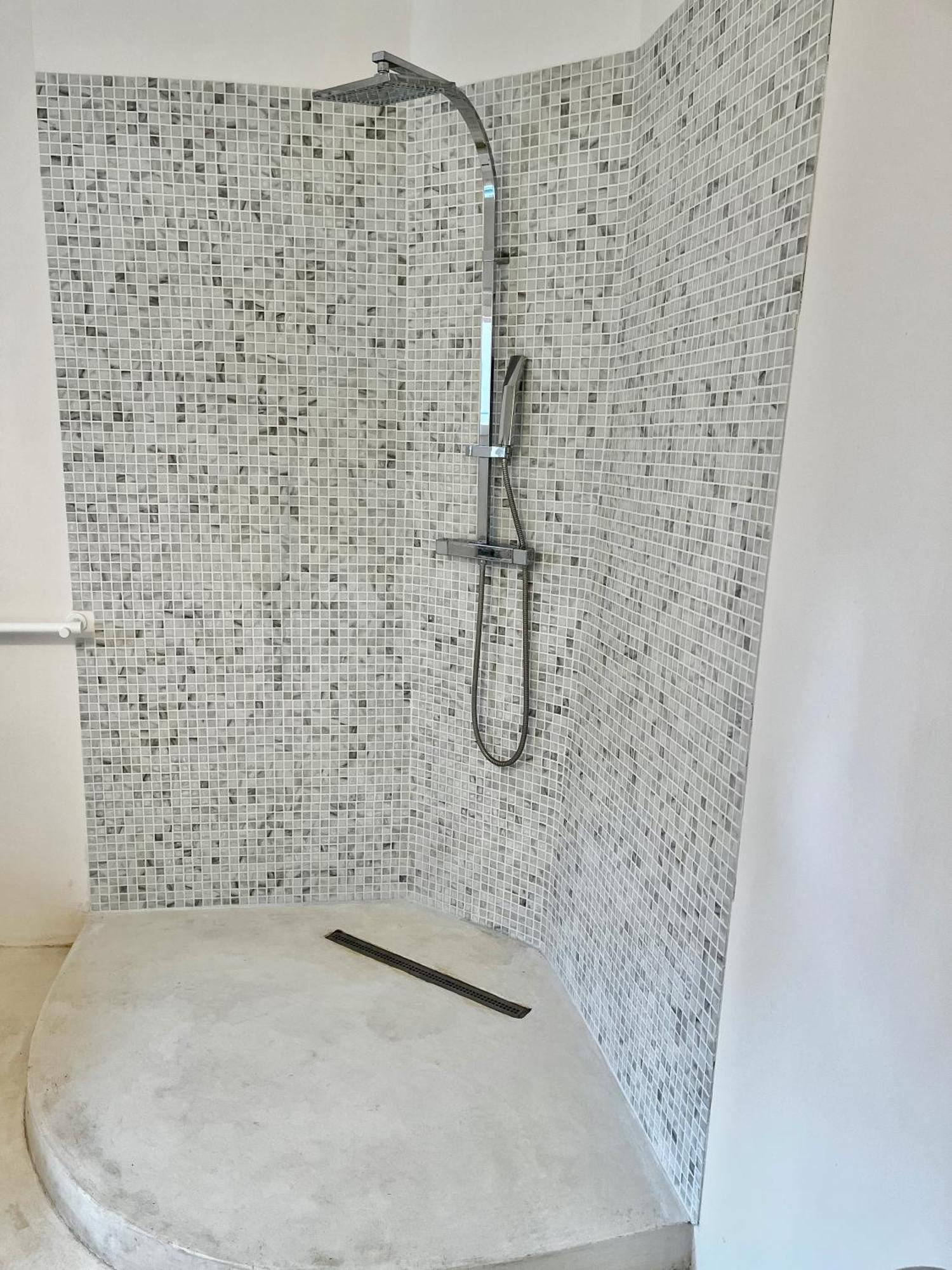 Saint-Rémy-de-Provence La Maison Plume, Appart Boutique מראה חיצוני תמונה
