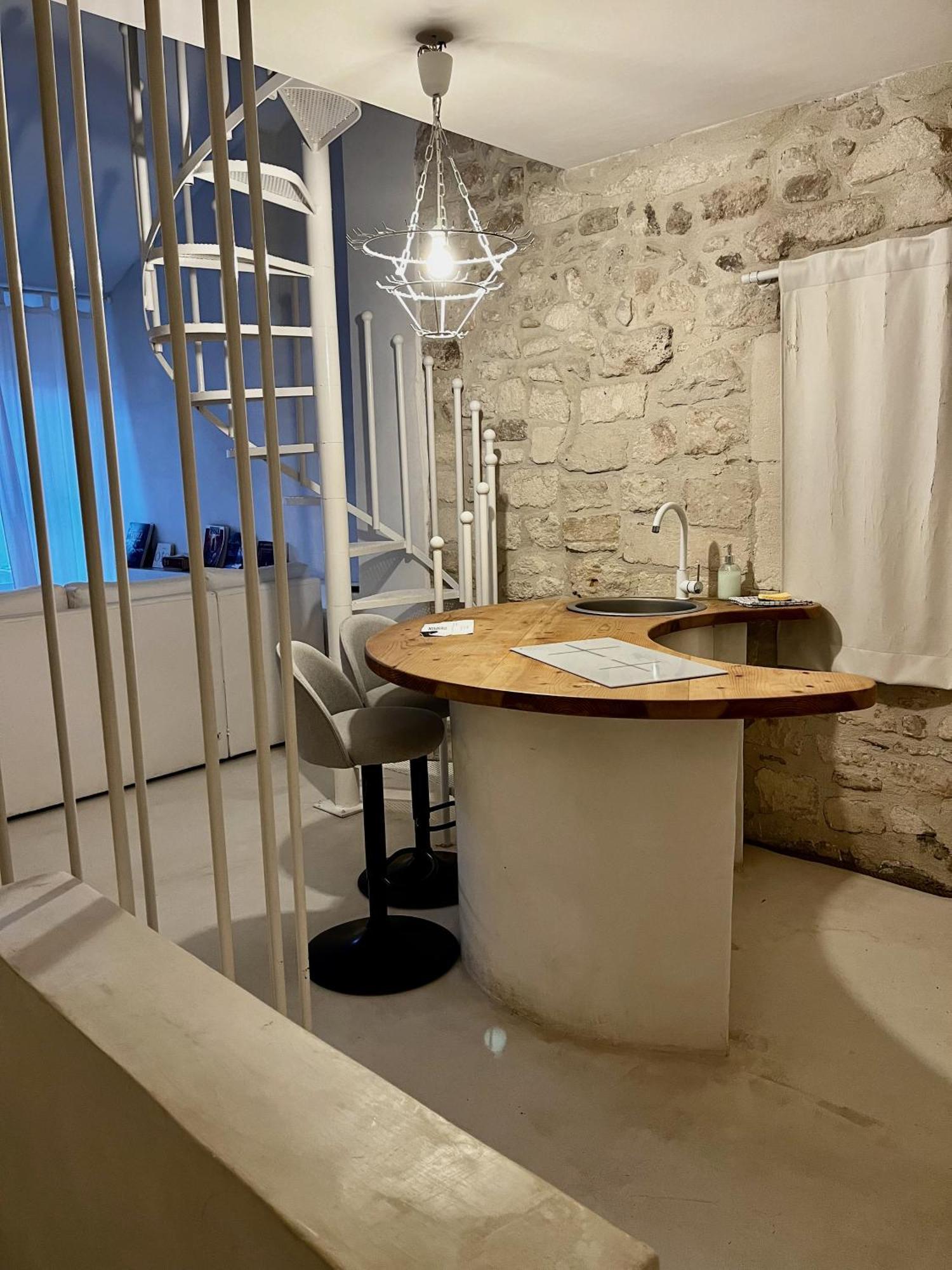 Saint-Rémy-de-Provence La Maison Plume, Appart Boutique מראה חיצוני תמונה