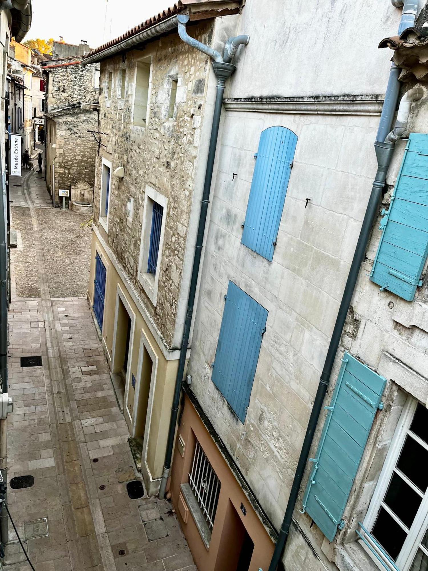 Saint-Rémy-de-Provence La Maison Plume, Appart Boutique מראה חיצוני תמונה